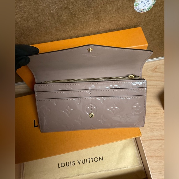 ✅AUTHENTIC LV GIFTABLE LONGWALLET LOUIS VUITTON EXCELLENT - Picture 9 of 14